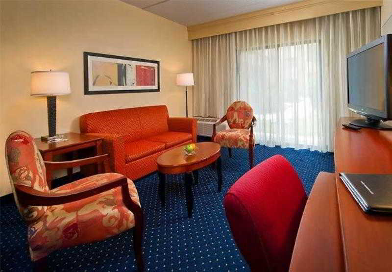 Hotel Courtyard Charlotte Southpark Esterno foto
